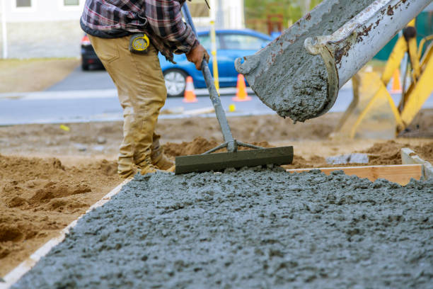 Best Concrete Driveway Installation in Cutler, CA